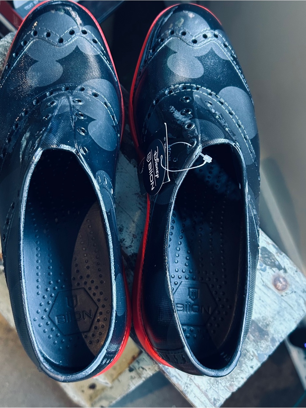 NWT Disney Biion Black Wingtip shoes Size Men’s 10 - Picture 4 of 6